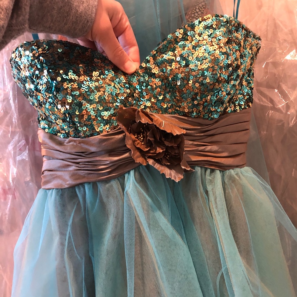 Strapless dress